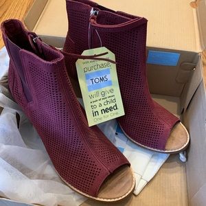 Toms Majorca Peep Toe Bootie